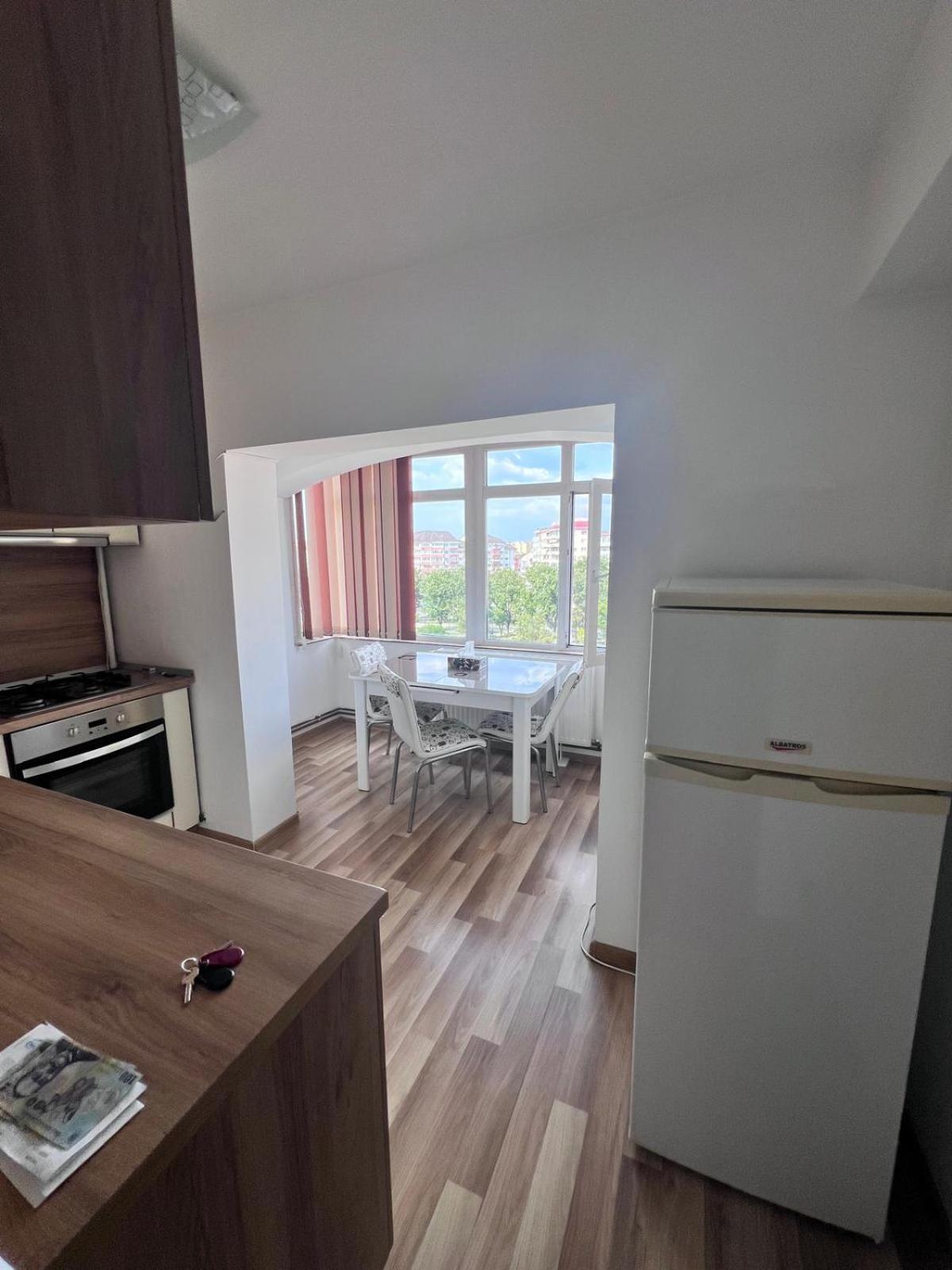 Chindia Apartament ทาร์โกวิชเต ภายนอก รูปภาพ
